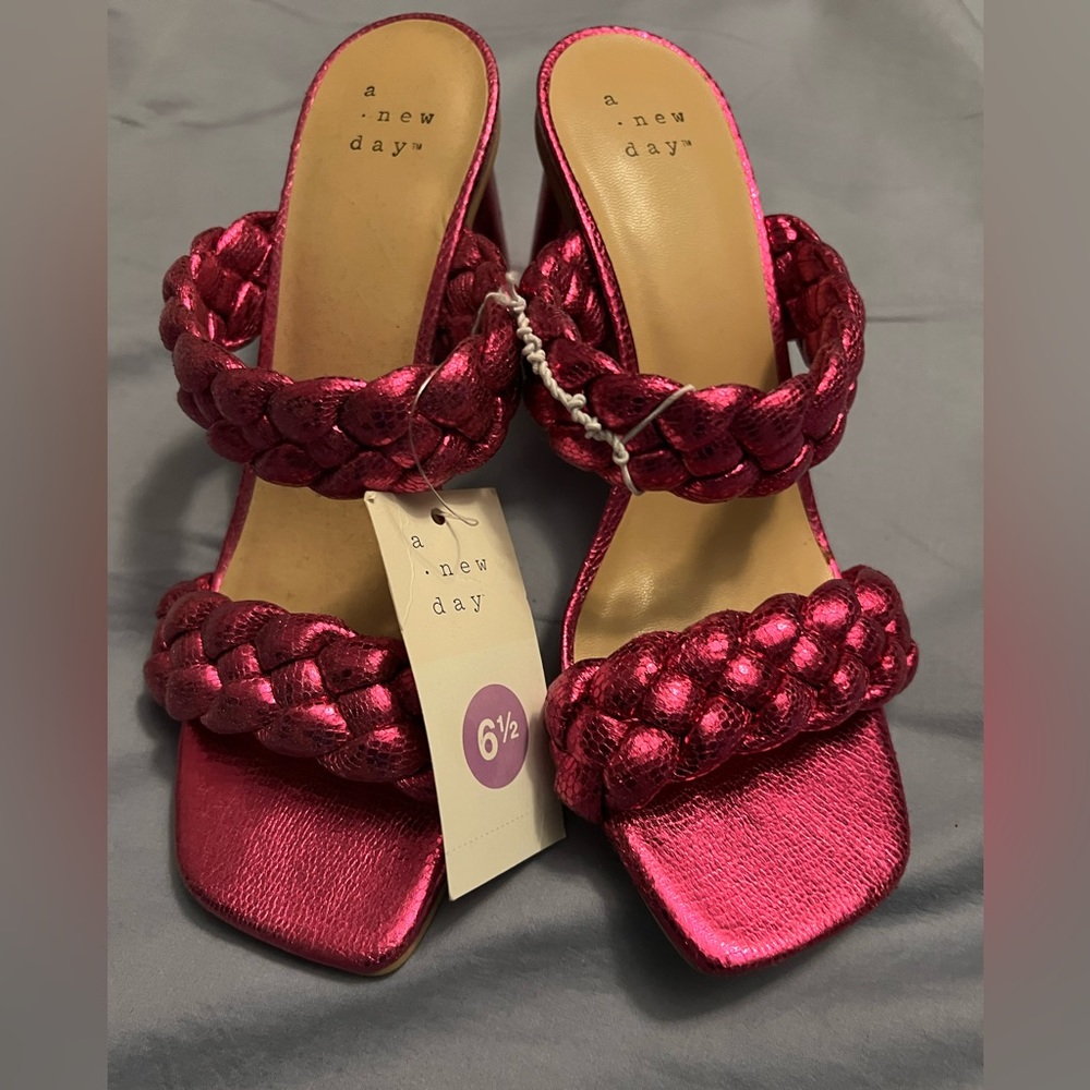 NWT Pink Sandals